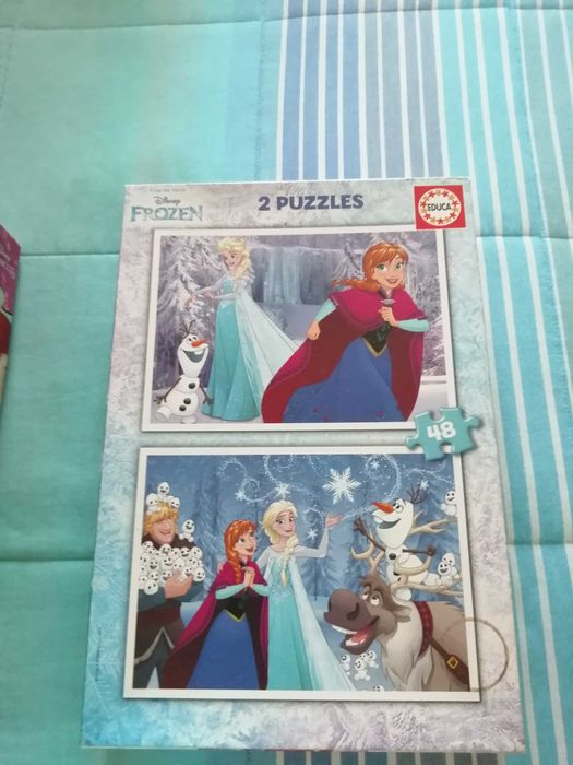 Puzzles vários, completos, 3 diferentes