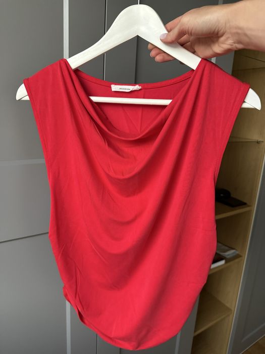 Czerwony top Reserved M