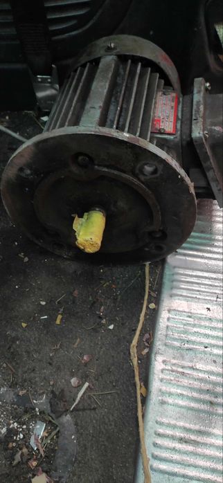 Sprzedam silniki elektryczne 2 sztuki