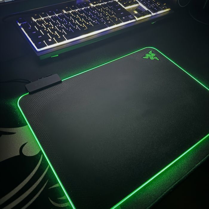 Килимок геймерський  RAZER Firefly v2 з підсвіткою