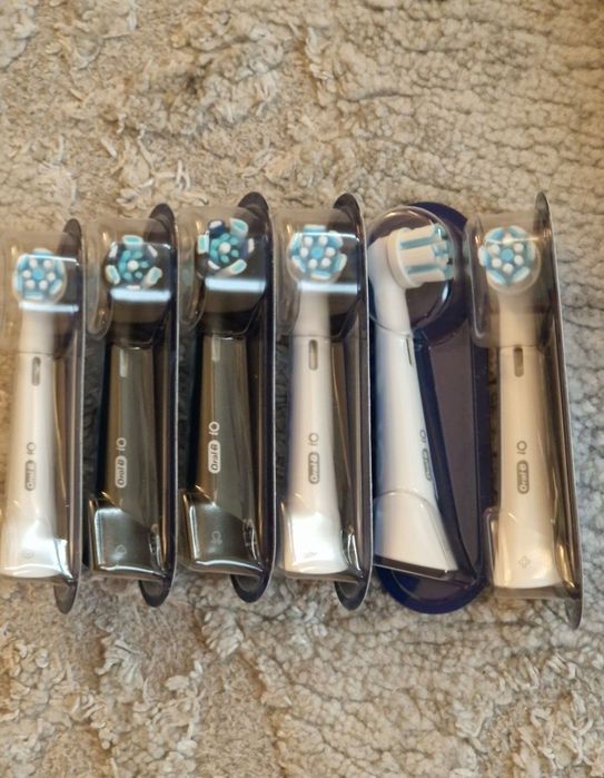 Оригінальні насадки щітки oral b Німеччина