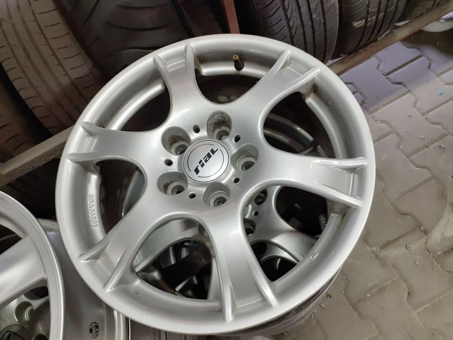 Felgi honda civic Accord crv 5x114,3 6,5x16 ET 55 Środa