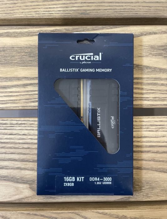Crucial Ballistix DDR4-3000 16GB (2x8GB) ігрова оперативна пам'ять