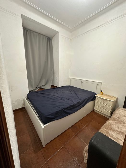 Aluguer de quarto + sala Arroios, Alameda.