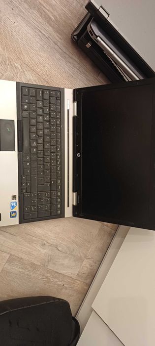 Laptopy sprawne (c2d-i7)