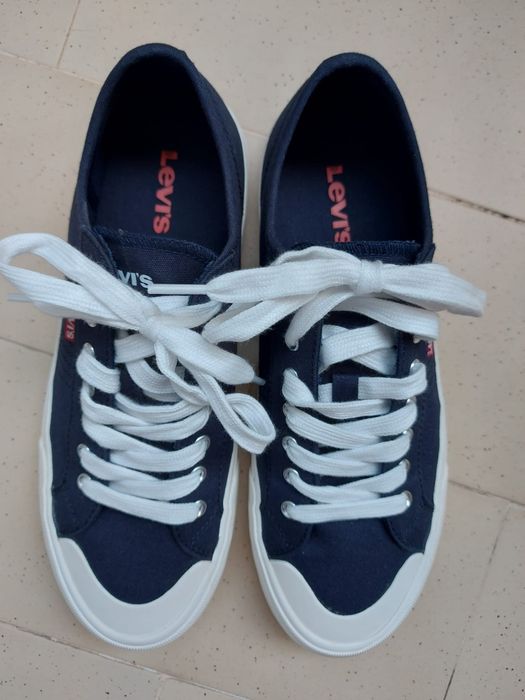 Ténis levis número 40