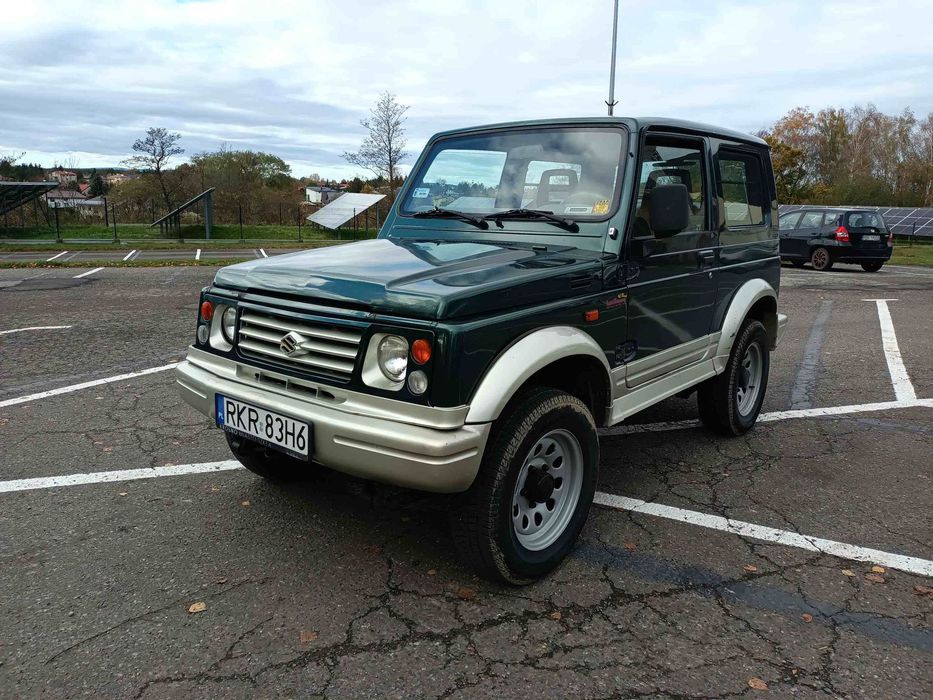 Suzuki Samurai