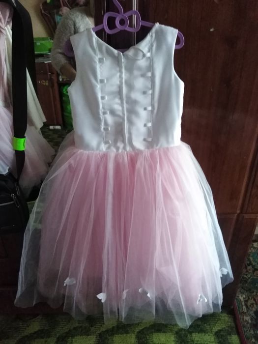 Сукня на випускний