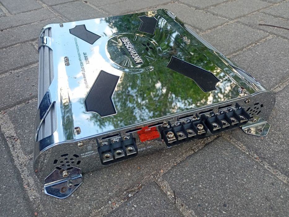 Wzmacniacz samochodowy audio do tuby Boschmann JA-848ATX 900W