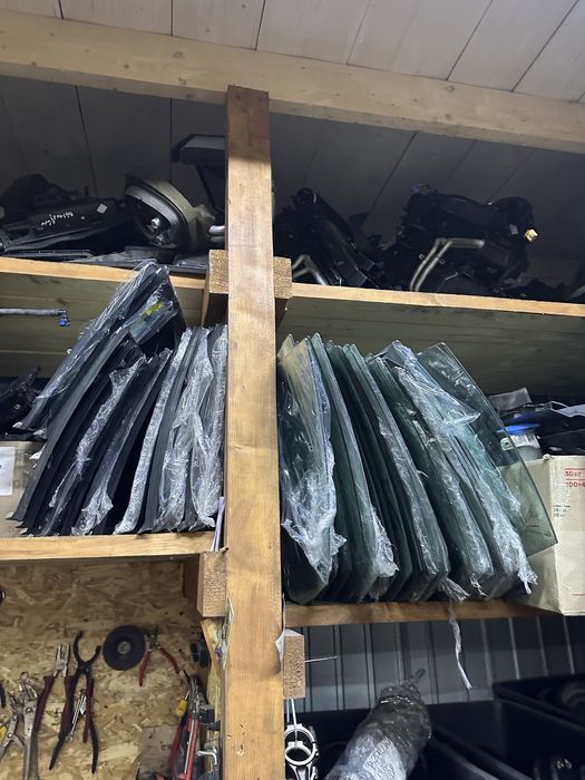 Скло стекло Passat B6 Passat B7 Passat B8 Passat CC Touareg Audi Q7