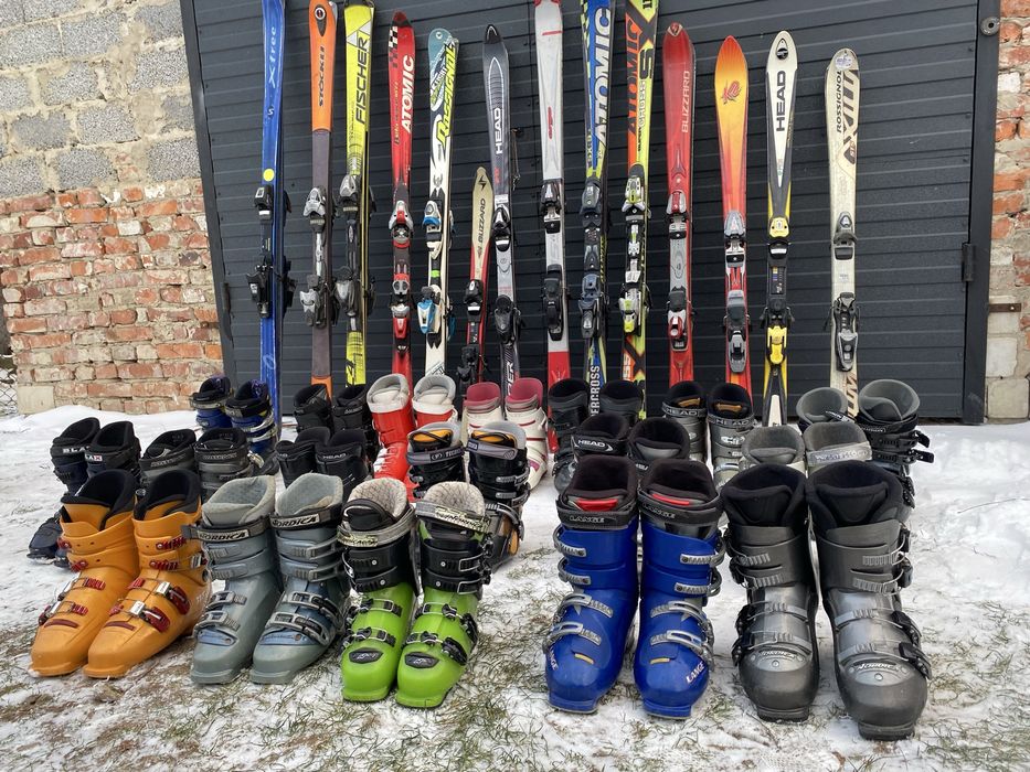 Лижні чоботи та лижі (боти)та тюбінг