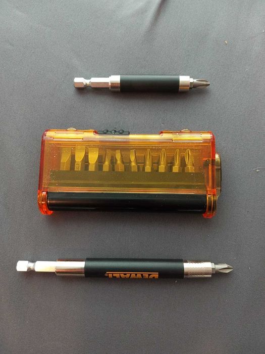 Набор бит Dewalt DW2097 14 шт. с битодержателями