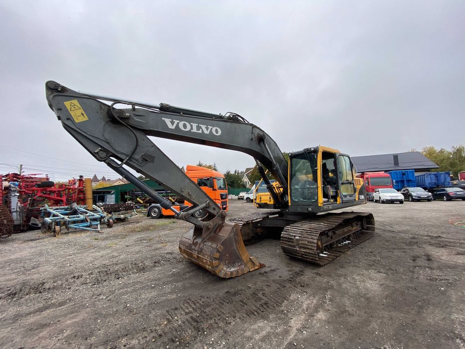 Екскаватор Volvo EC 210 BLc 2013