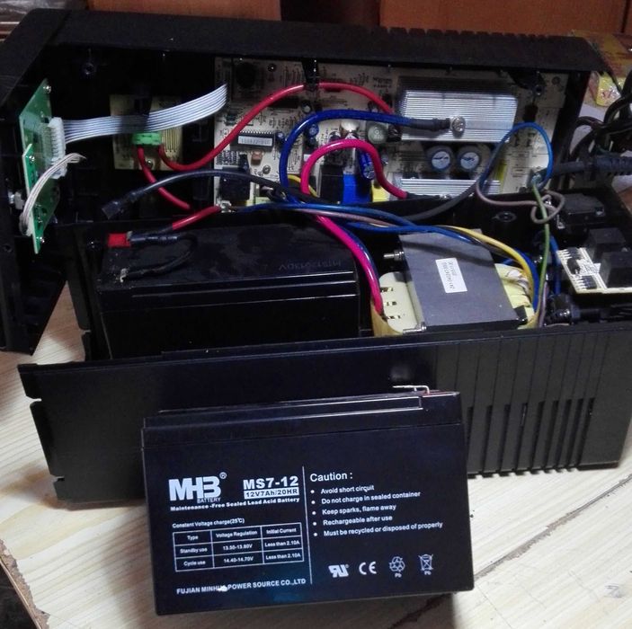 Sistema de Alimentação Ininterrupta PHASAK 600W