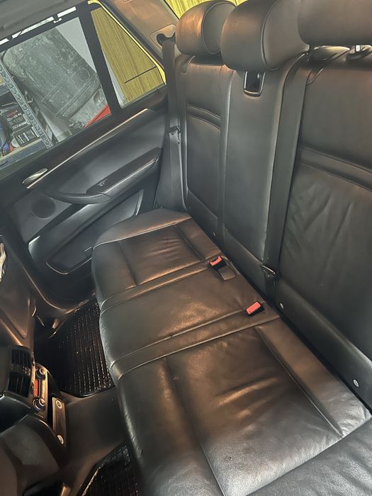 BMW X5   Продам вся в рідні красці