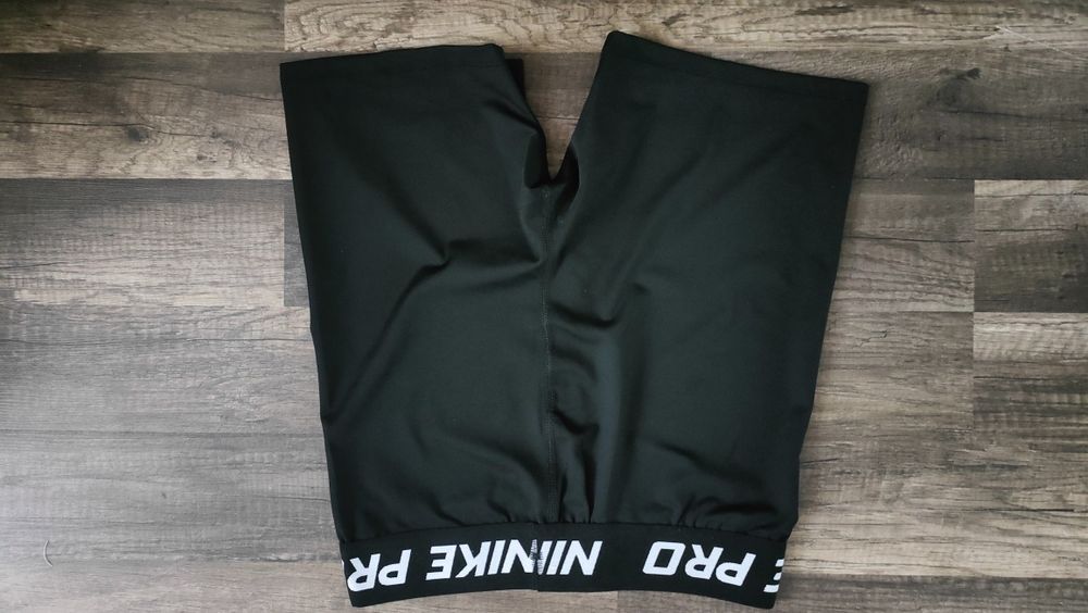 nowe krótkie legginsy NIKE PRO dri-fit