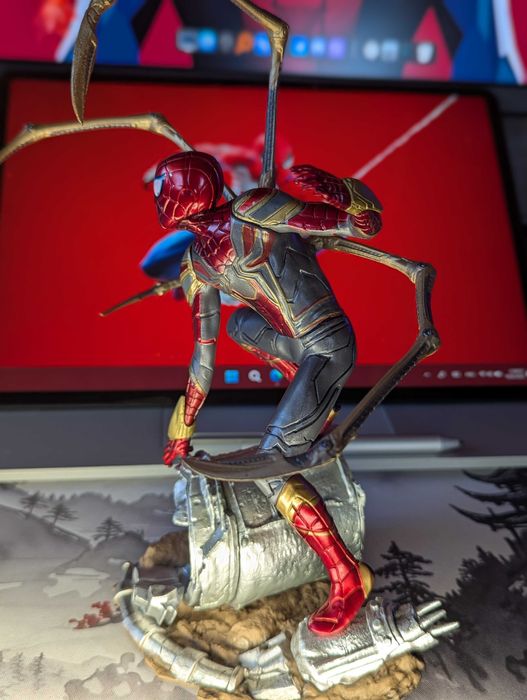 Фігурка Людина Павук 18cm. Hasbro Marvel Spider Man Колекційна Фігурка