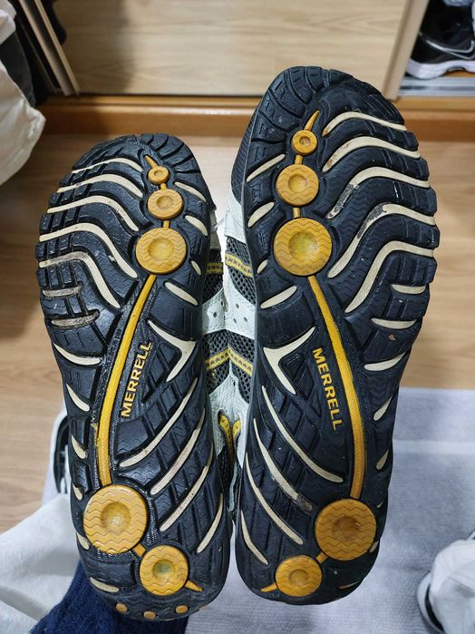 Ténis/Sapatinhas Merrell nº 41.5 - Excelente Estado