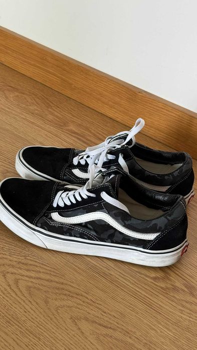 Ténis Vans Old Skool (Tam. 43 / 10 US)