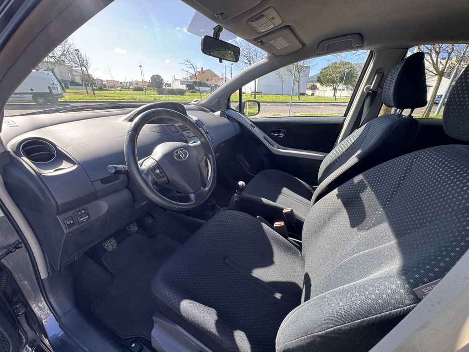 Toyota Yaris 1.33 VVT-i - Nacional - Garantia de 18 Meses