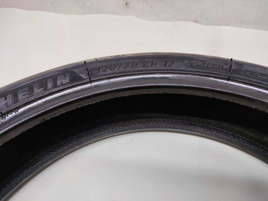 Opona Przednia Przód MICHELIN 120/70-17 DOT 4522