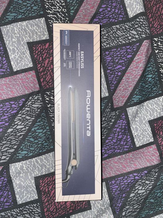 Prancha de alisar Rowenta EasyLiss Black Enigma