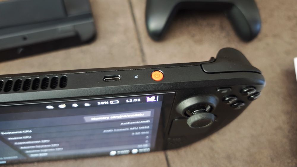 Steam Deck OLED 512GB + karta 512GB + pad + dock + ochrona