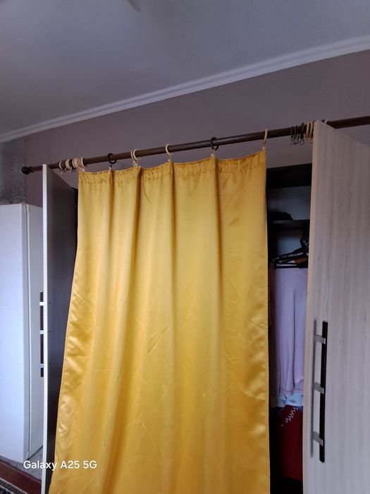 Штори  по 1шт.різні.