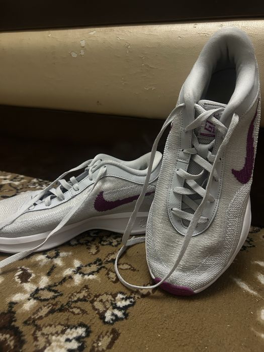 Nike gt hustle academy