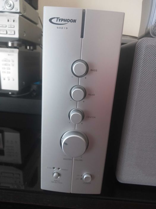 Colunas 5.1 + amplificador.