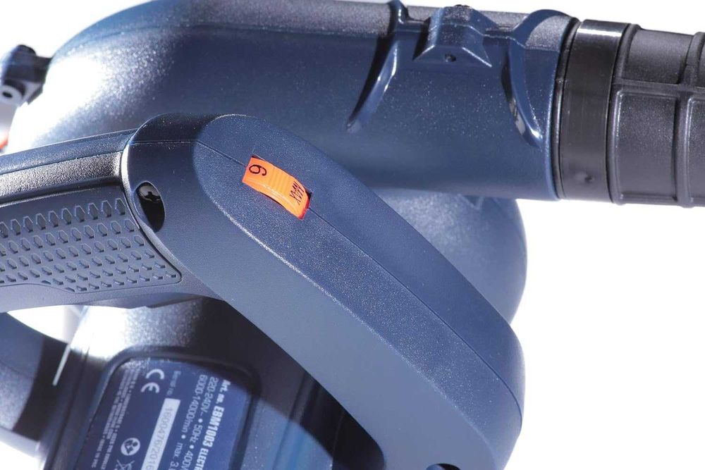 Електрична повітродувка дуйка для листя Ferm 400W