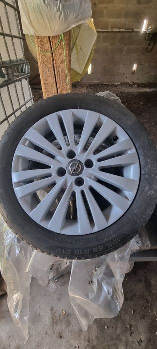 Komplet 4 felgi aluminiowych 16 wraz z oponamido Opel