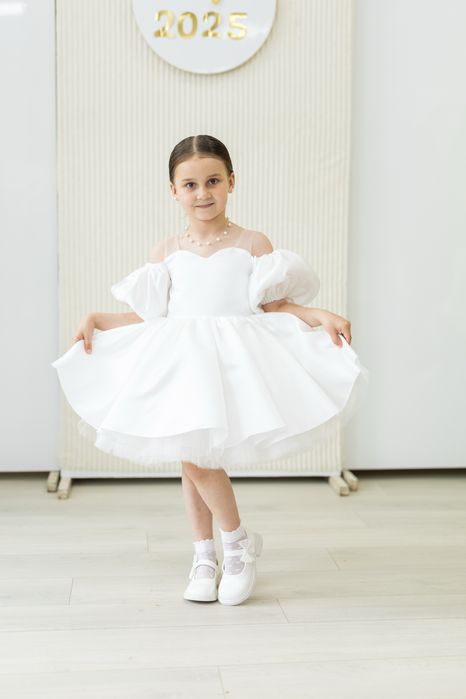 Сукня на випуск сукня біля плаття 116-122