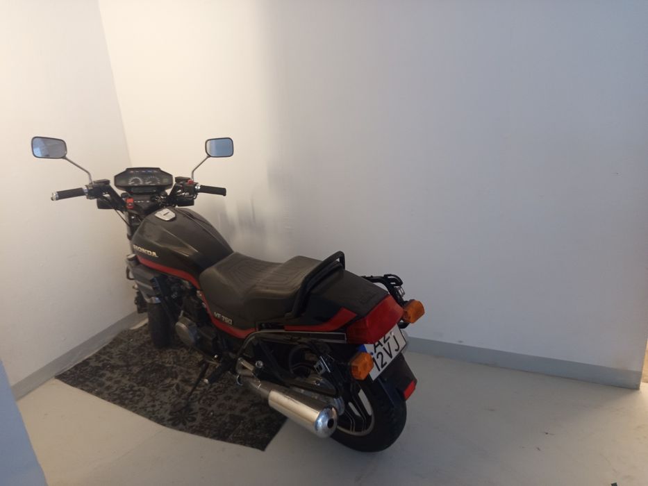 Honda VF 750 sabre