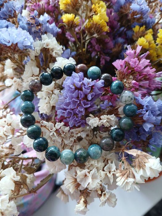 Браслет з натурального каменю