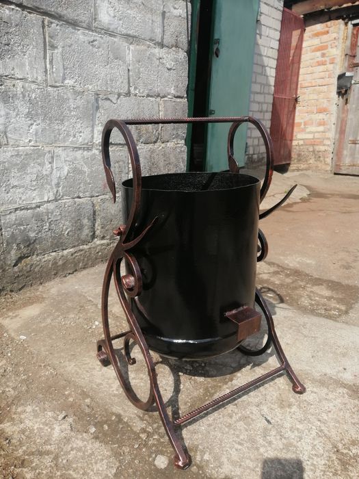 Урна мусорка.         .