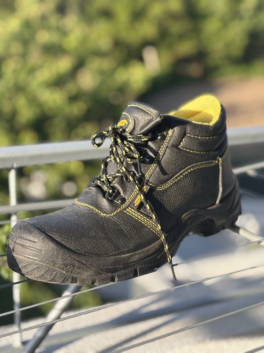 Bota c/ proteção S3