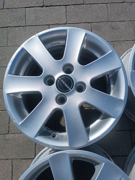 Felgi aluminiowe 4x100 ET38 14"  Toyota Volkswagen Skoda