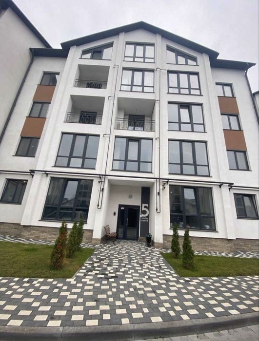 Продаж пентхаусу в спокійному районі