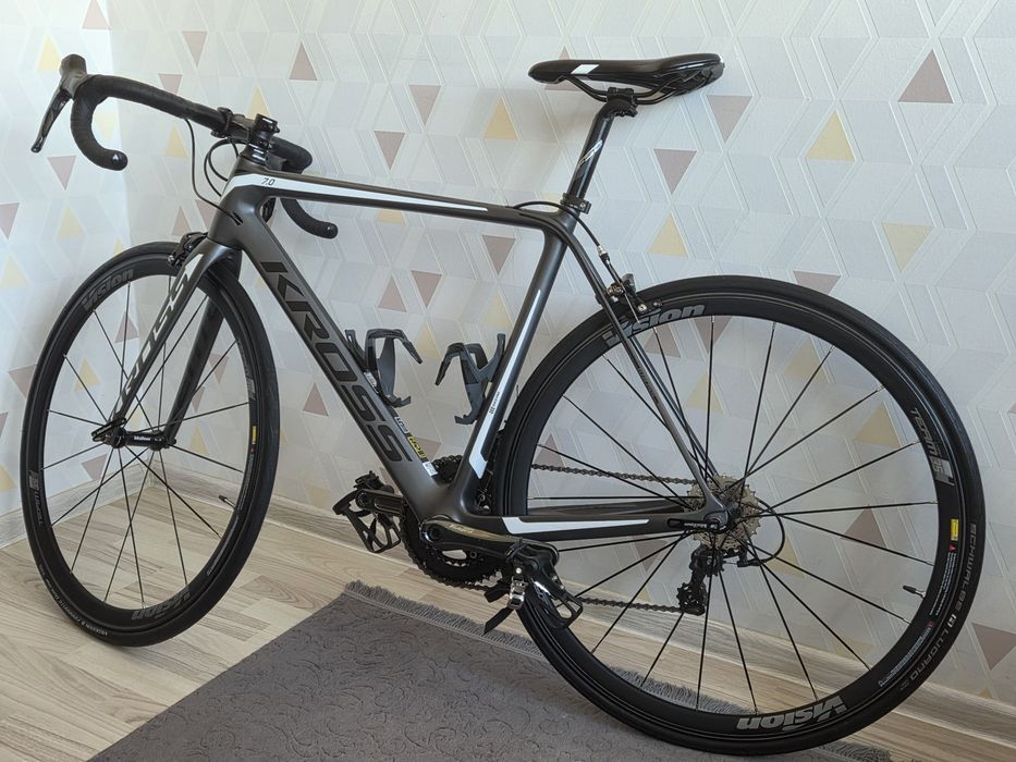 Kross full carbon  7 .0 M