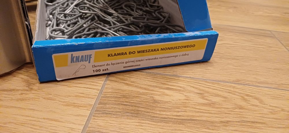 Wieszaki noniuszowe knauf