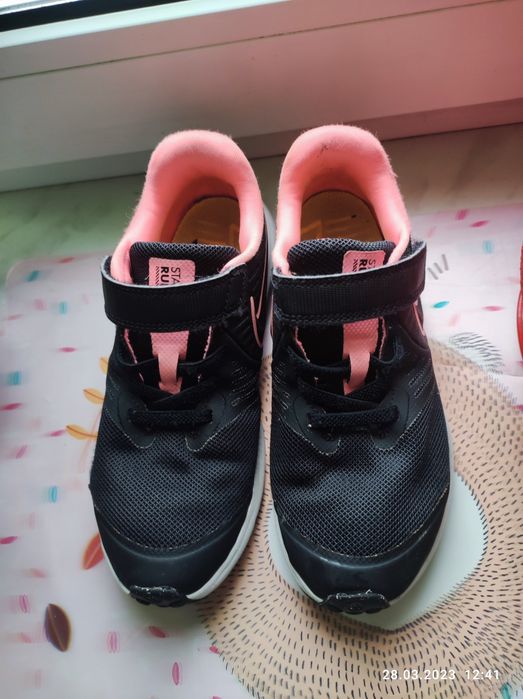 Кросівки Nike 31.5 р. для дівчинки