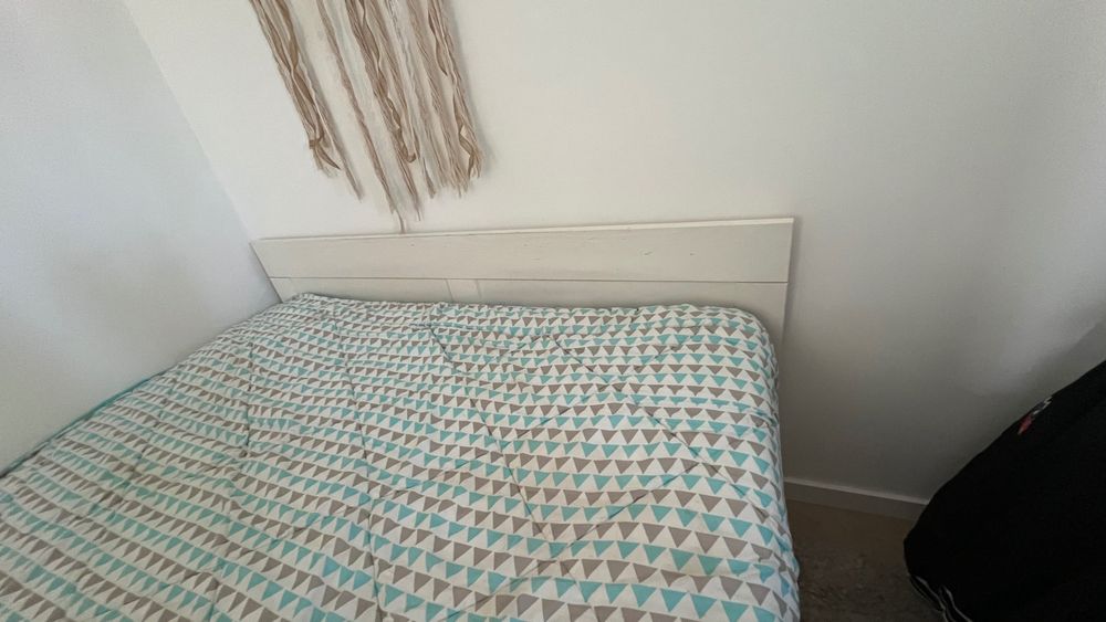 Cama de casal com colchão