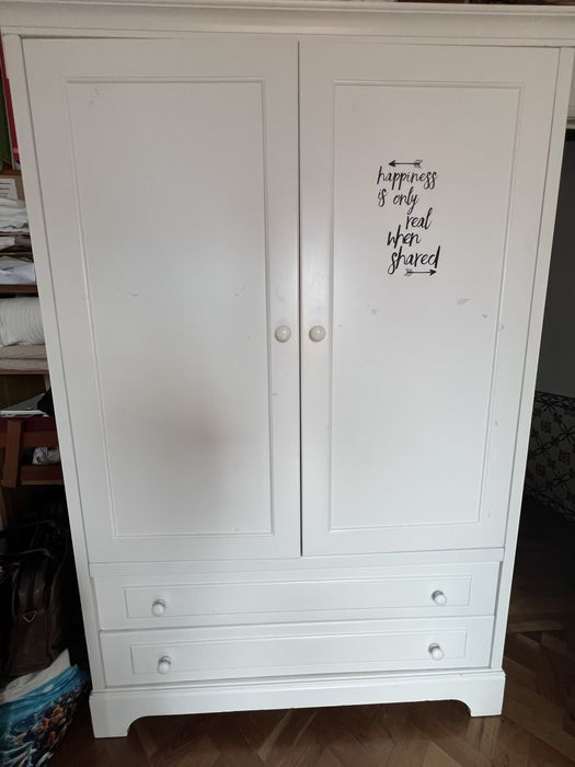 Roupeiro madeira 2 portas e 2 gavetas