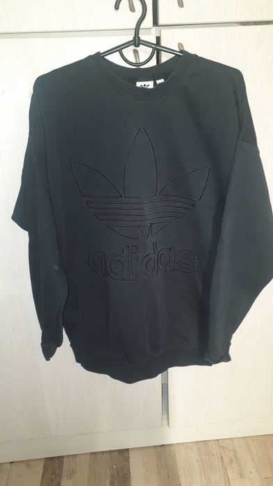 Кофтинка Adidas.