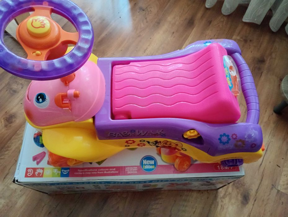 Jeździk chodzik pchacz interaktywny baby walker 18M+