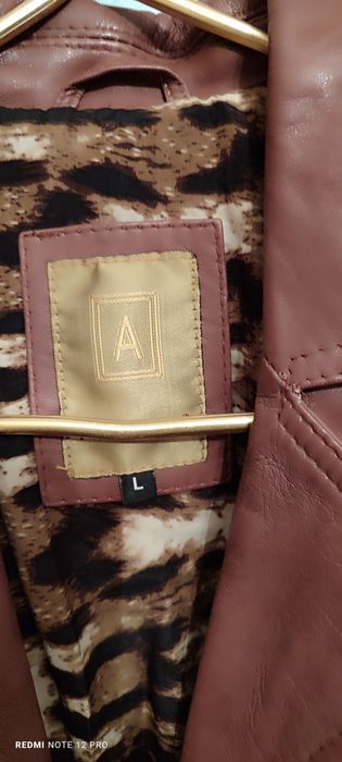 куртка женская S кожа Италия анилин