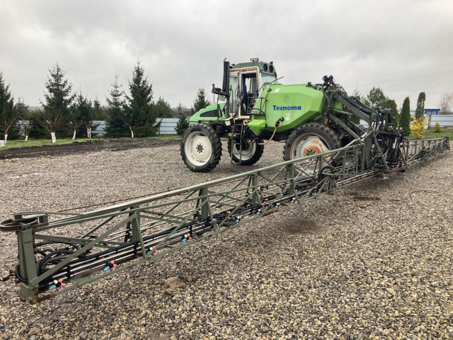 Самохідний обприскувач Tecnoma Laser 4000.