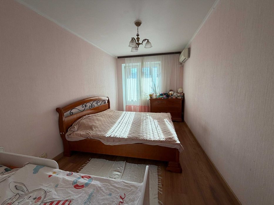 Стратегія успіху 3 кімн квартира біля Південного зд вокзалу Києва