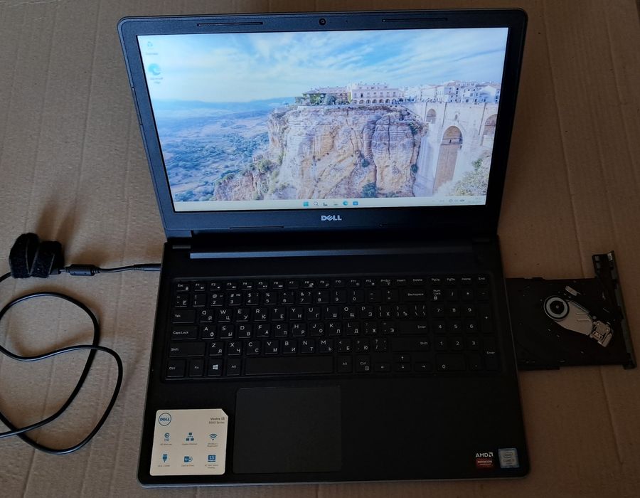 Ноутбук Dell Vostro 15-3568